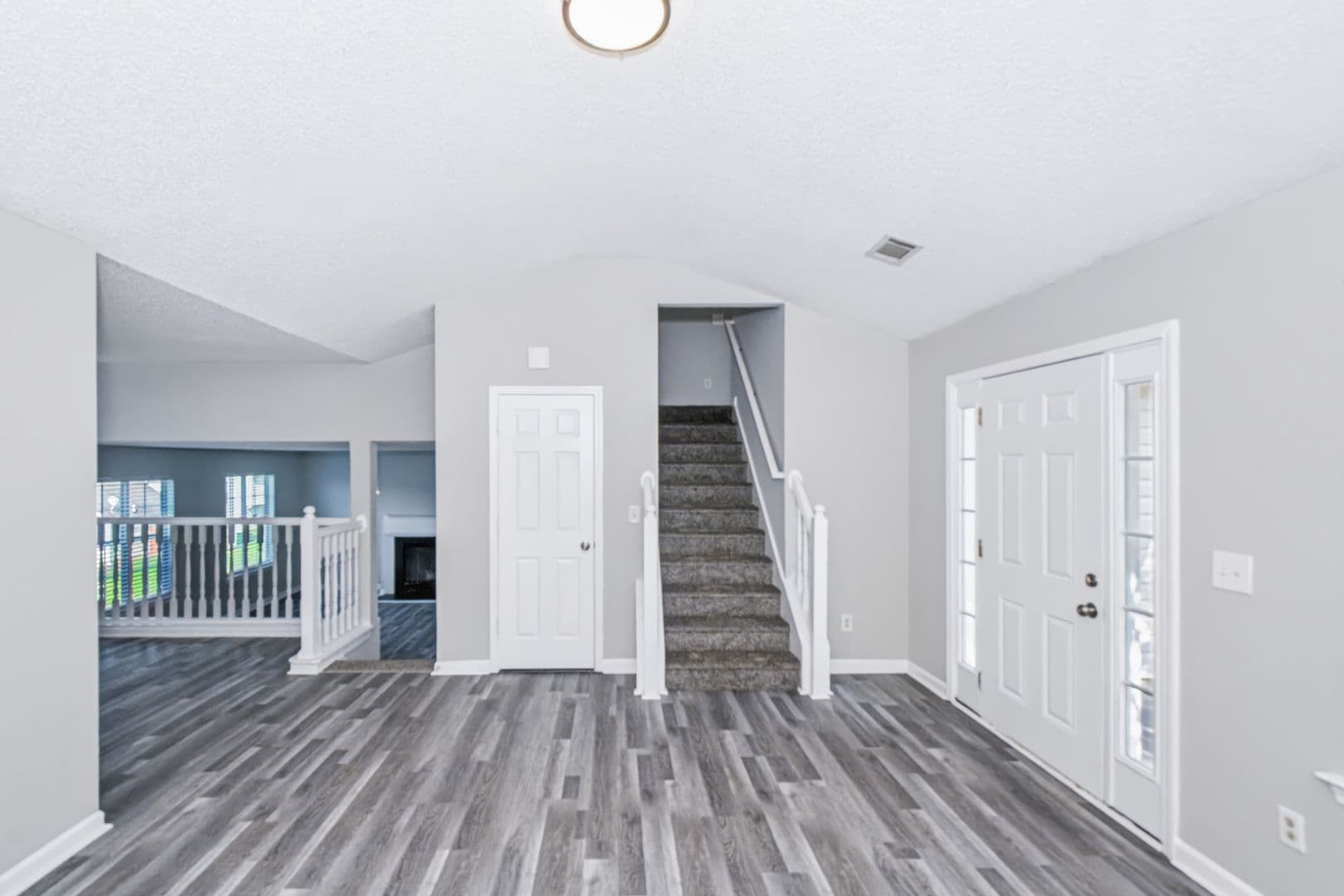 Rex House: 3338 Waggoner Way
