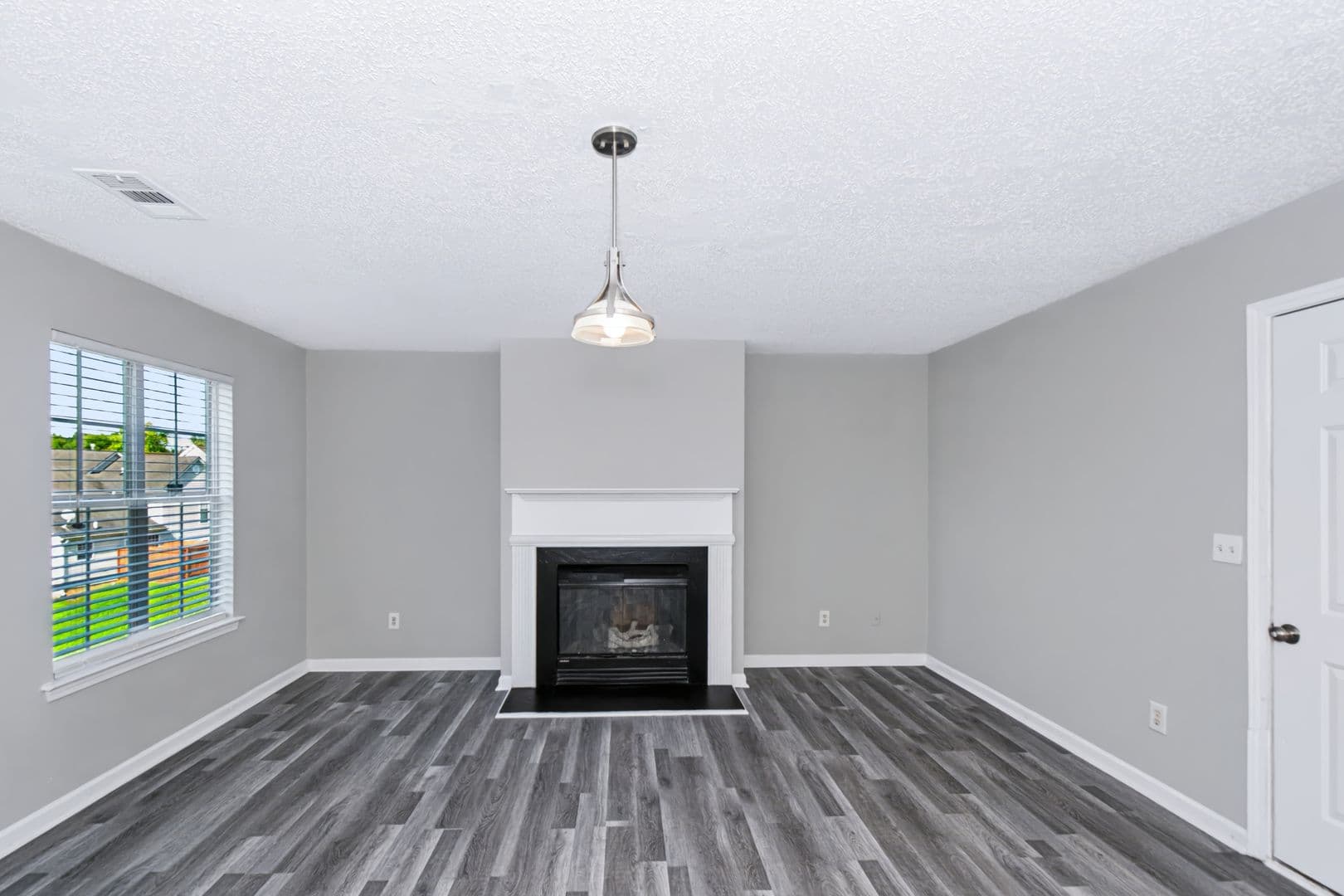 Rex House: 3338 Waggoner Way