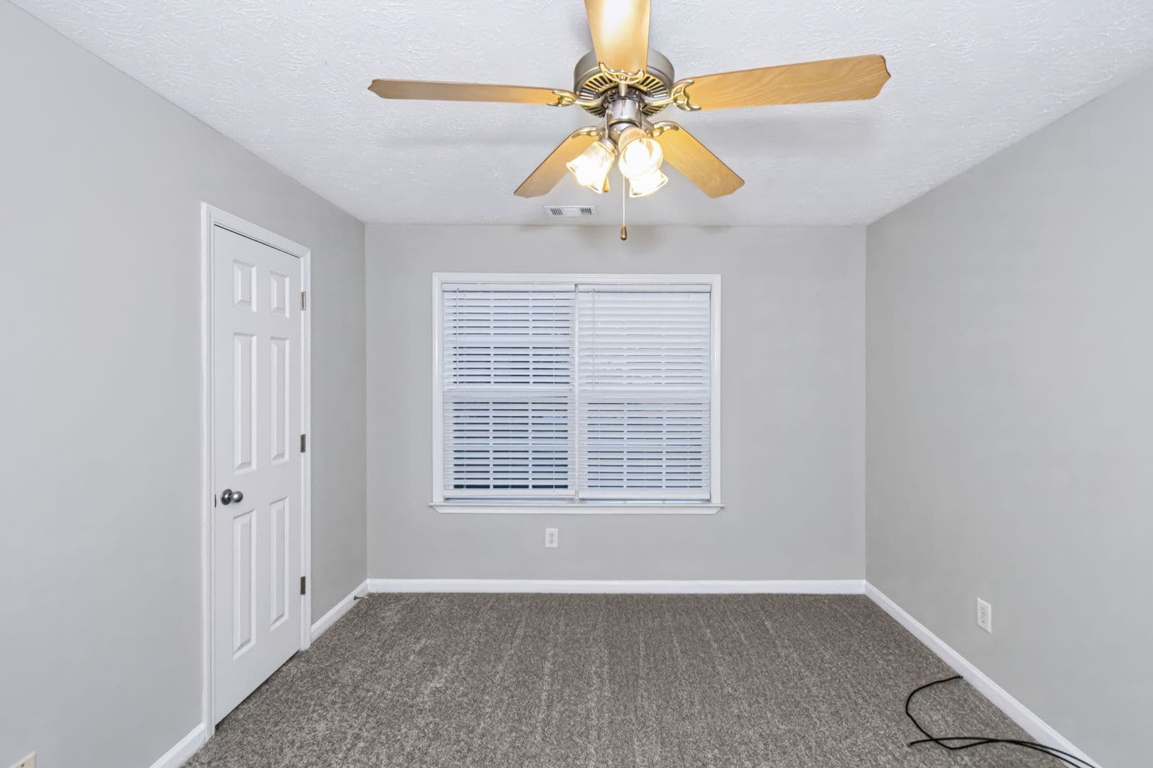 Locust Grove House: 704 Emertrey Dr
