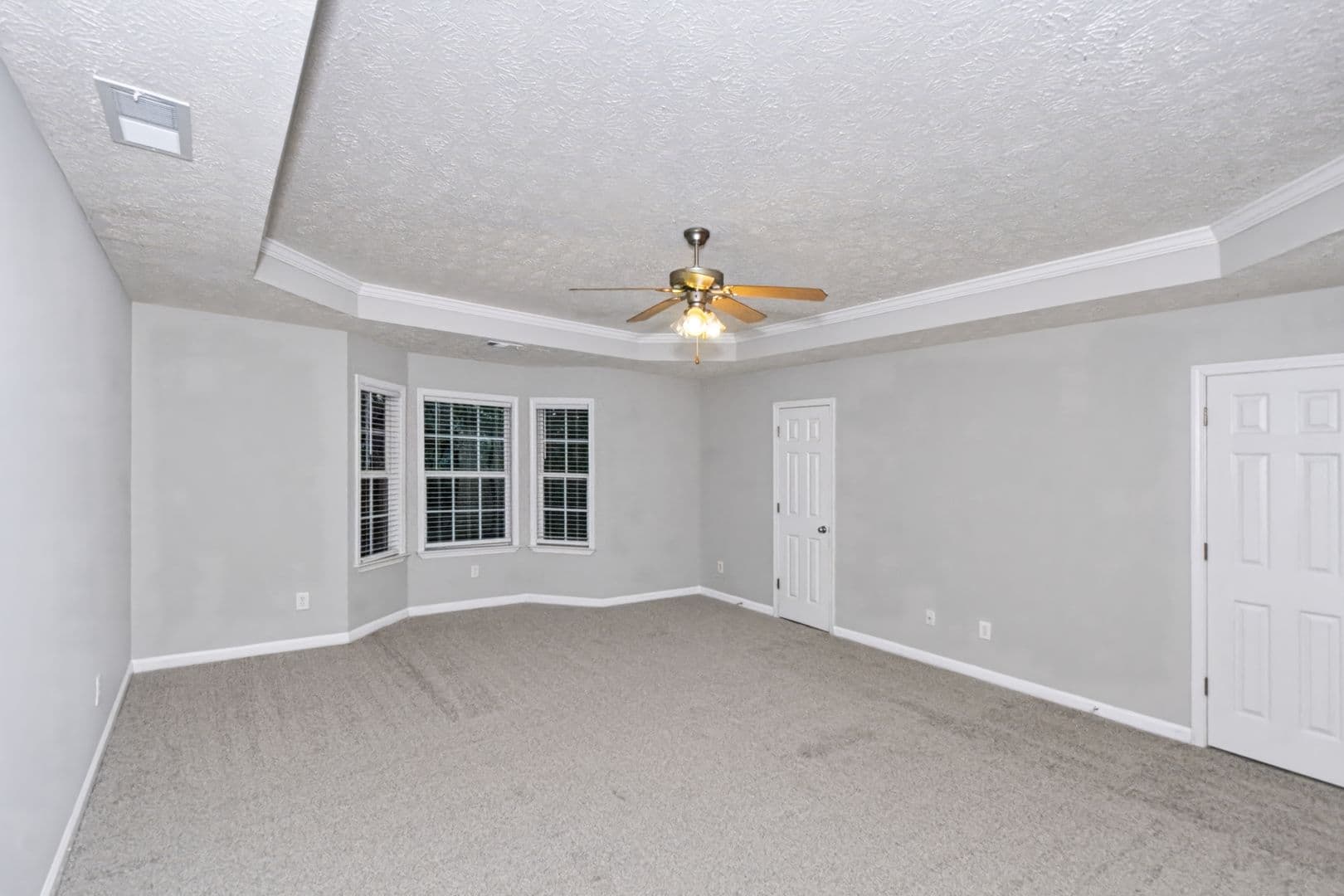 Locust Grove House: 704 Emertrey Dr