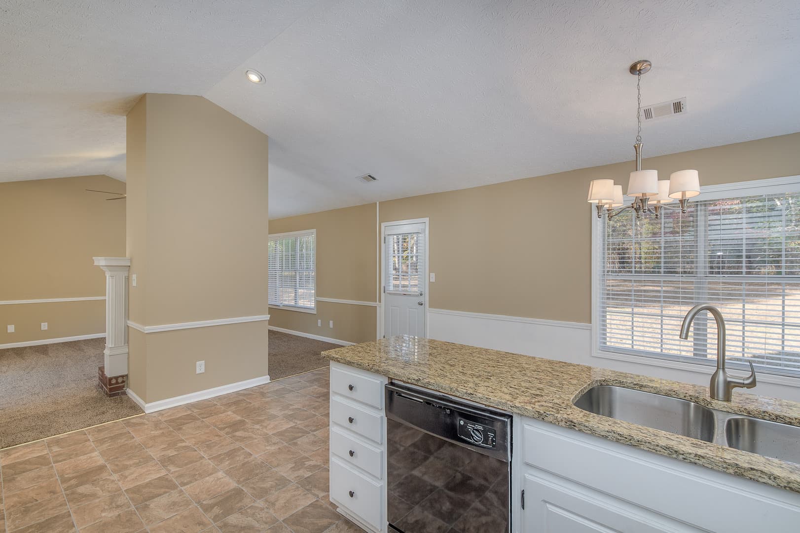 Covington House: 35 Oak Ridge Ct