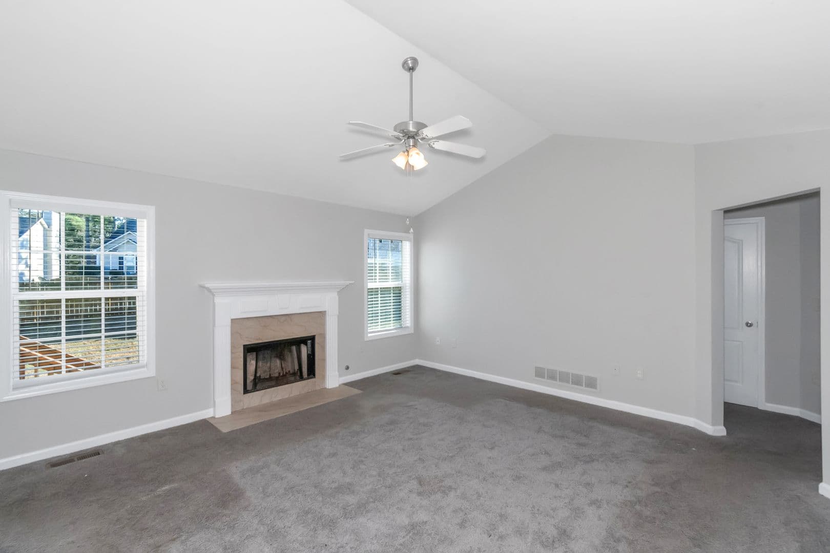 Villa Rica House: 202 Millpond Pkwy
