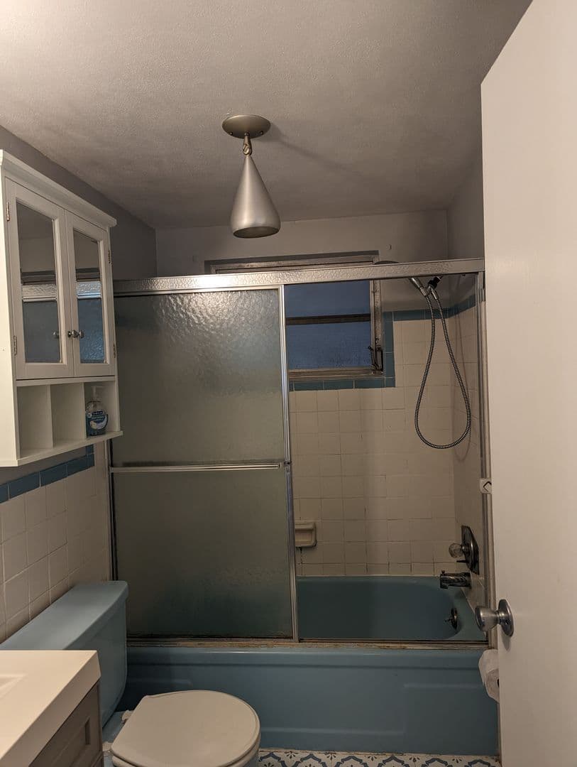 Beverly Hills House: 23 N. Lee St