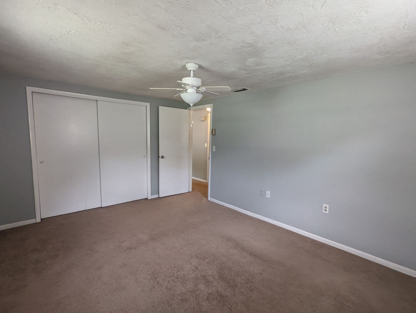 Beverly Hills House: 23 N. Lee St