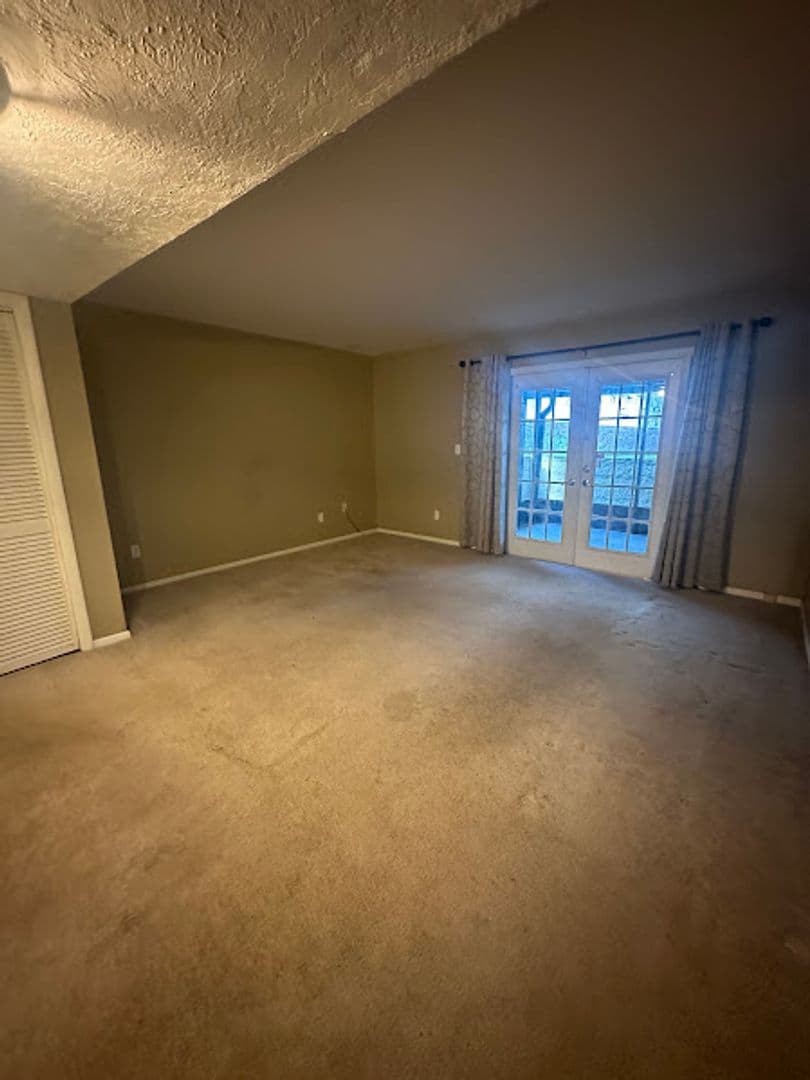 Deland Townhome: 621 W Indiana Ave