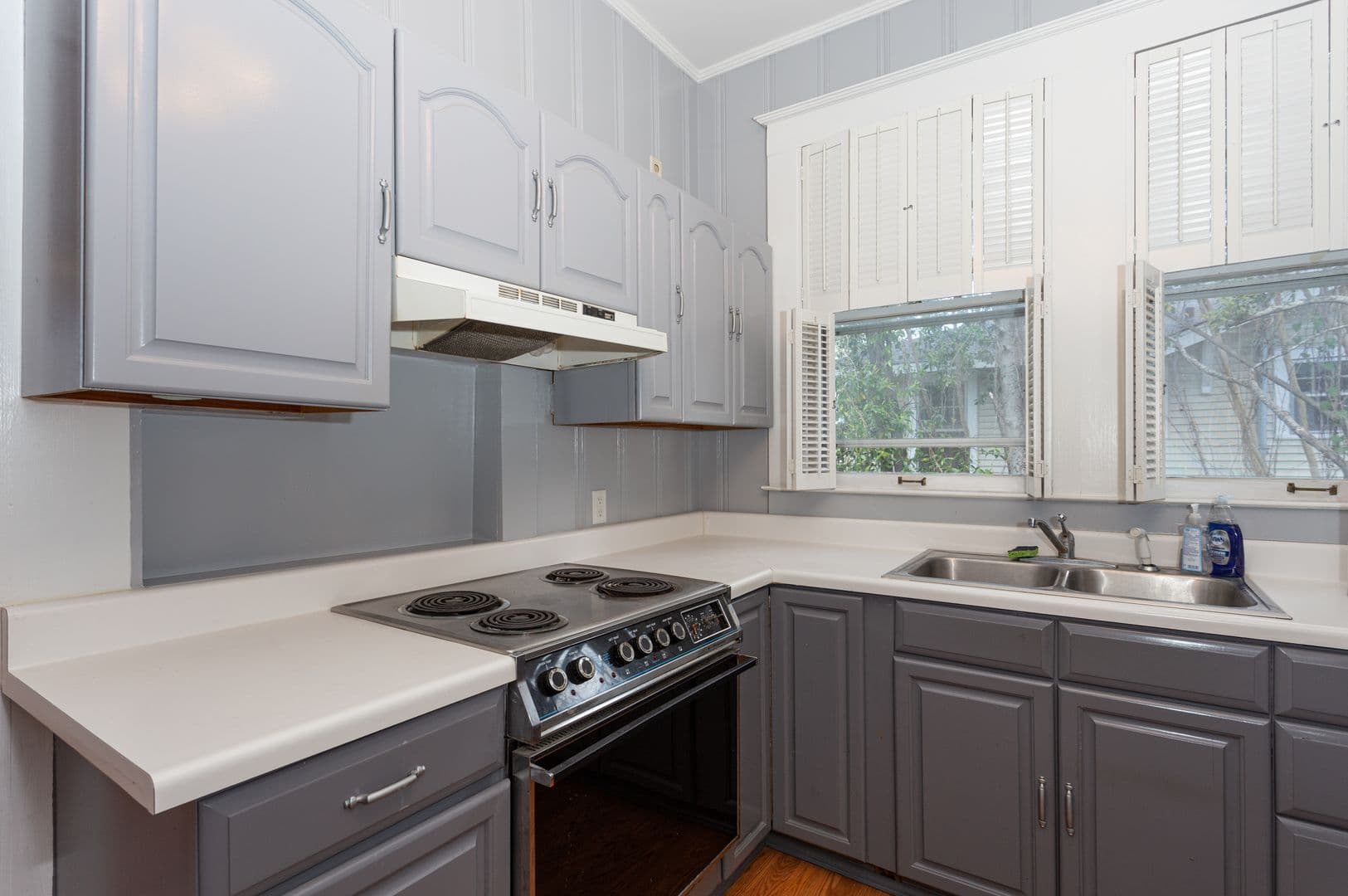 Anniston House: 612 Keith Ave