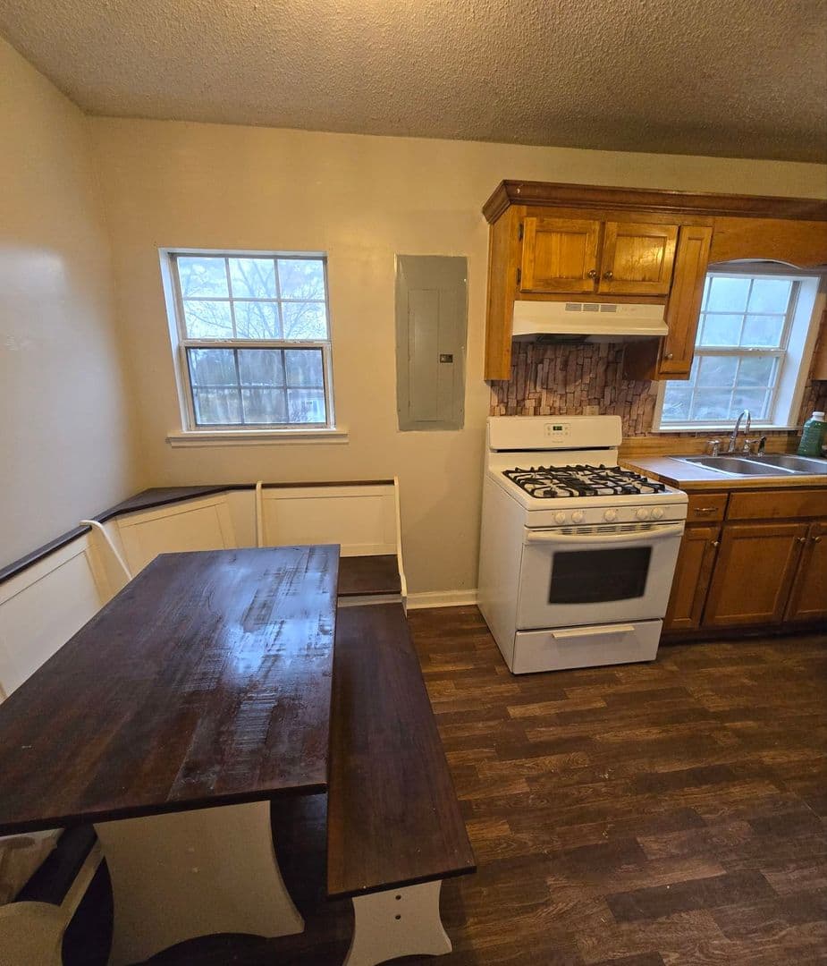 Talladega House: 801 Walnut St