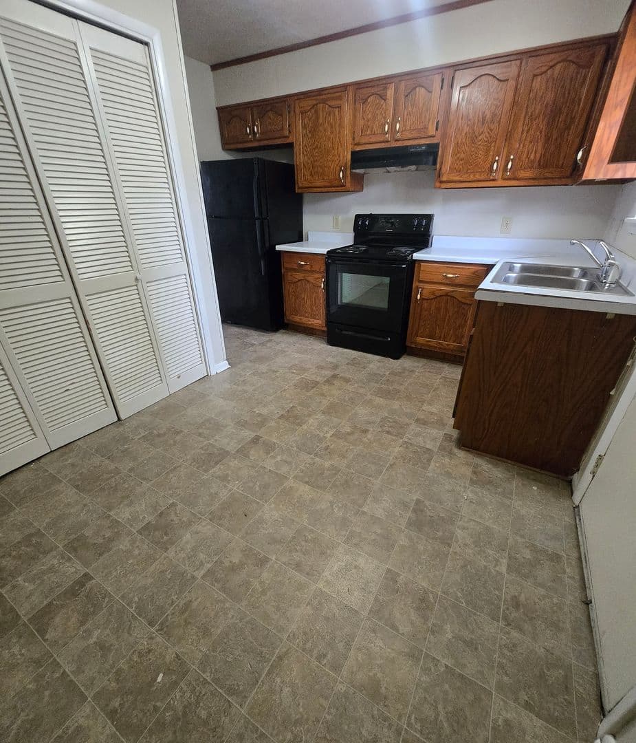 Jacksonville Apartment: 215 Parris Street SE