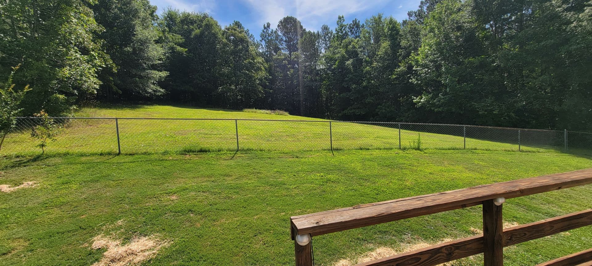 Jacksonville House: 968 Littlejohn Rd