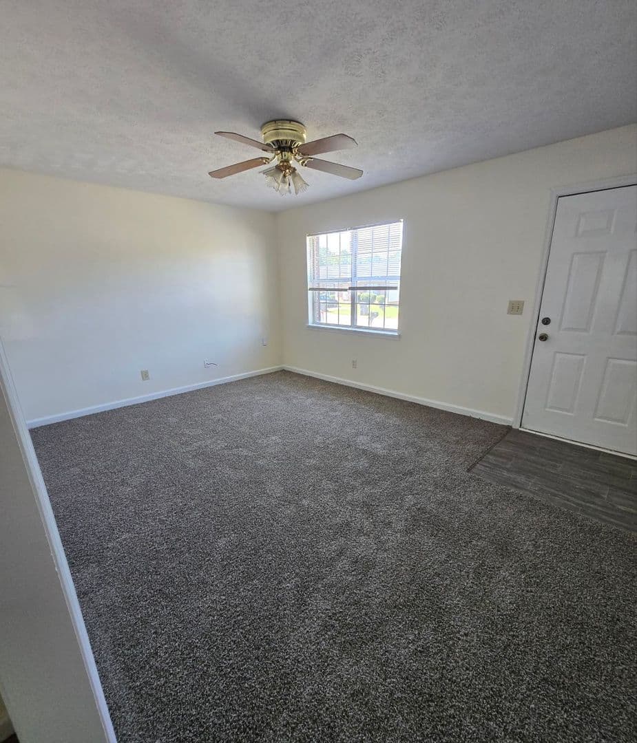 Anniston House: 5382 Whisperwood Ct