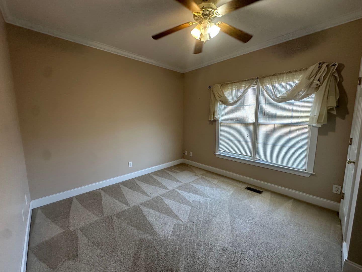 Jacksonville House: 1012 Carrie Court