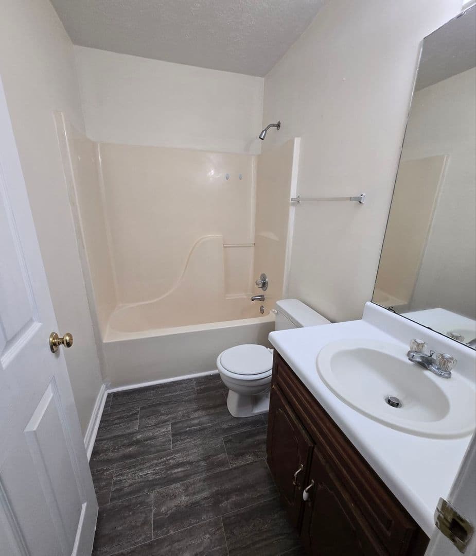 Anniston House: 5382 Whisperwood Ct