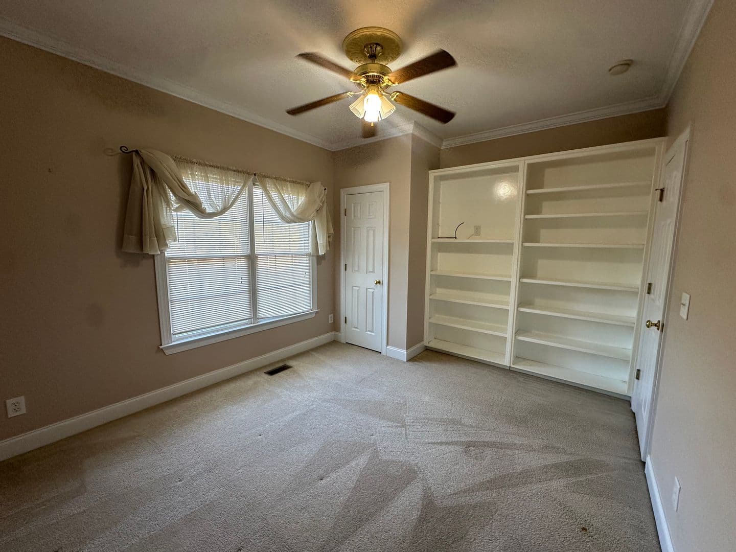 Jacksonville House: 1012 Carrie Court