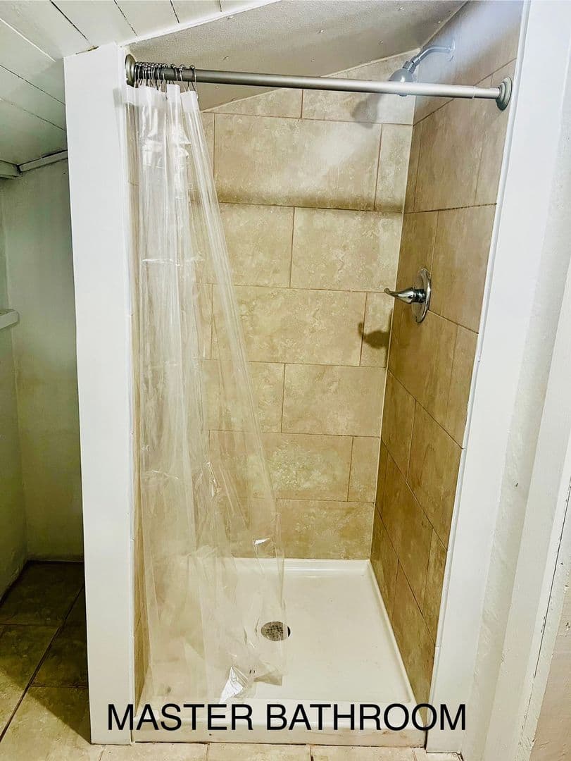 Anniston House: 1609 Morrisville Rd