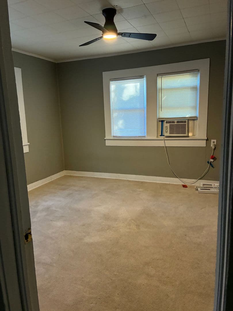 Jacksonville House: 402 Madison Ave Nw