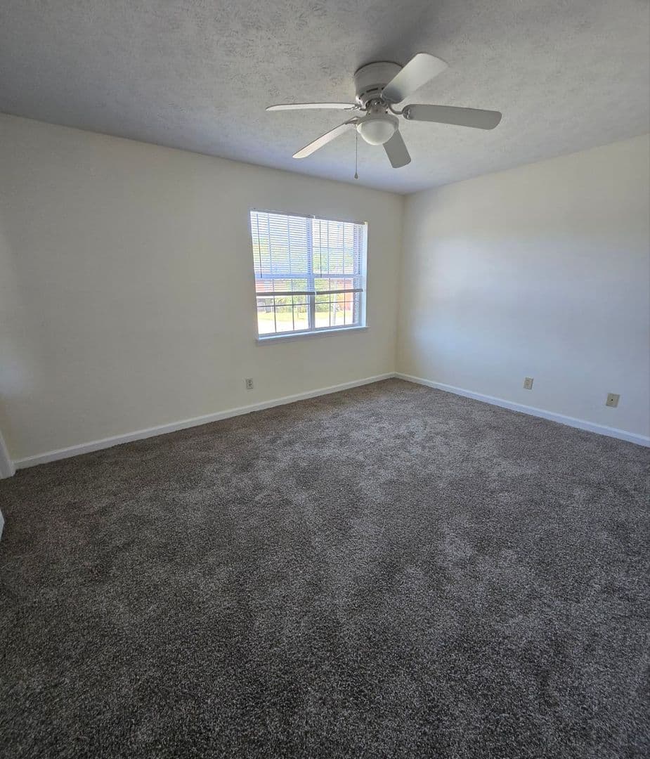 Anniston House: 5382 Whisperwood Ct