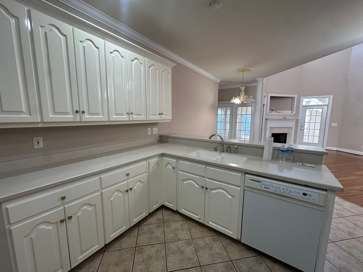 Jacksonville House: 1012 Carrie Court