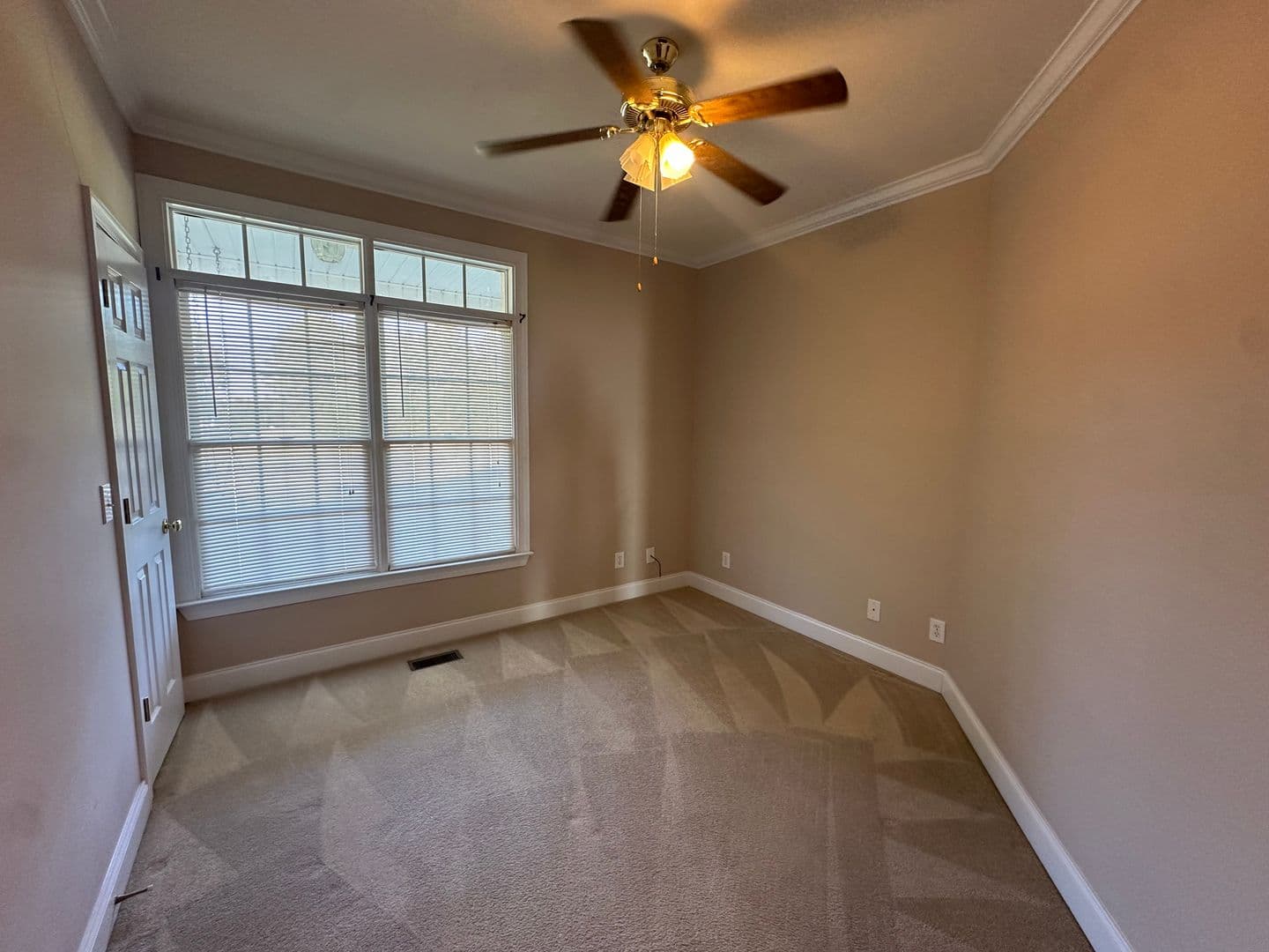Jacksonville House: 1012 Carrie Court