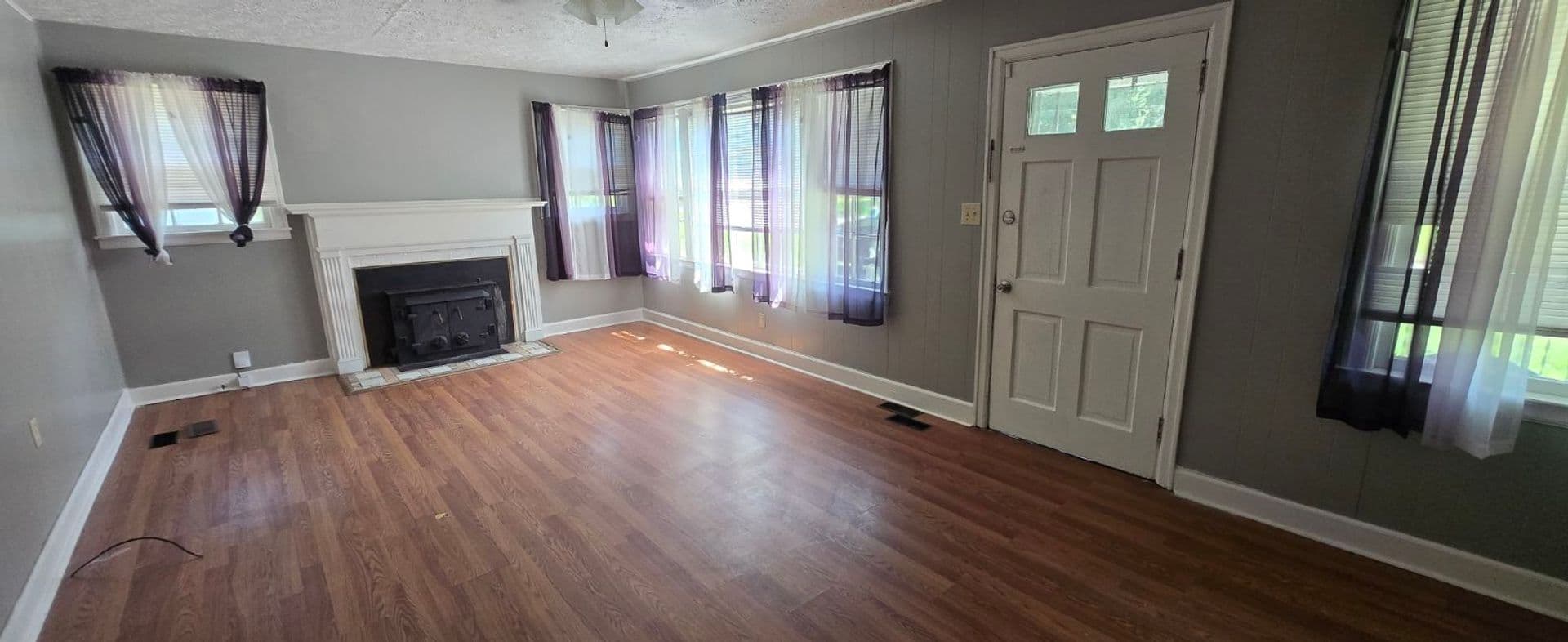 Anniston House: 2028 Thomas Ave