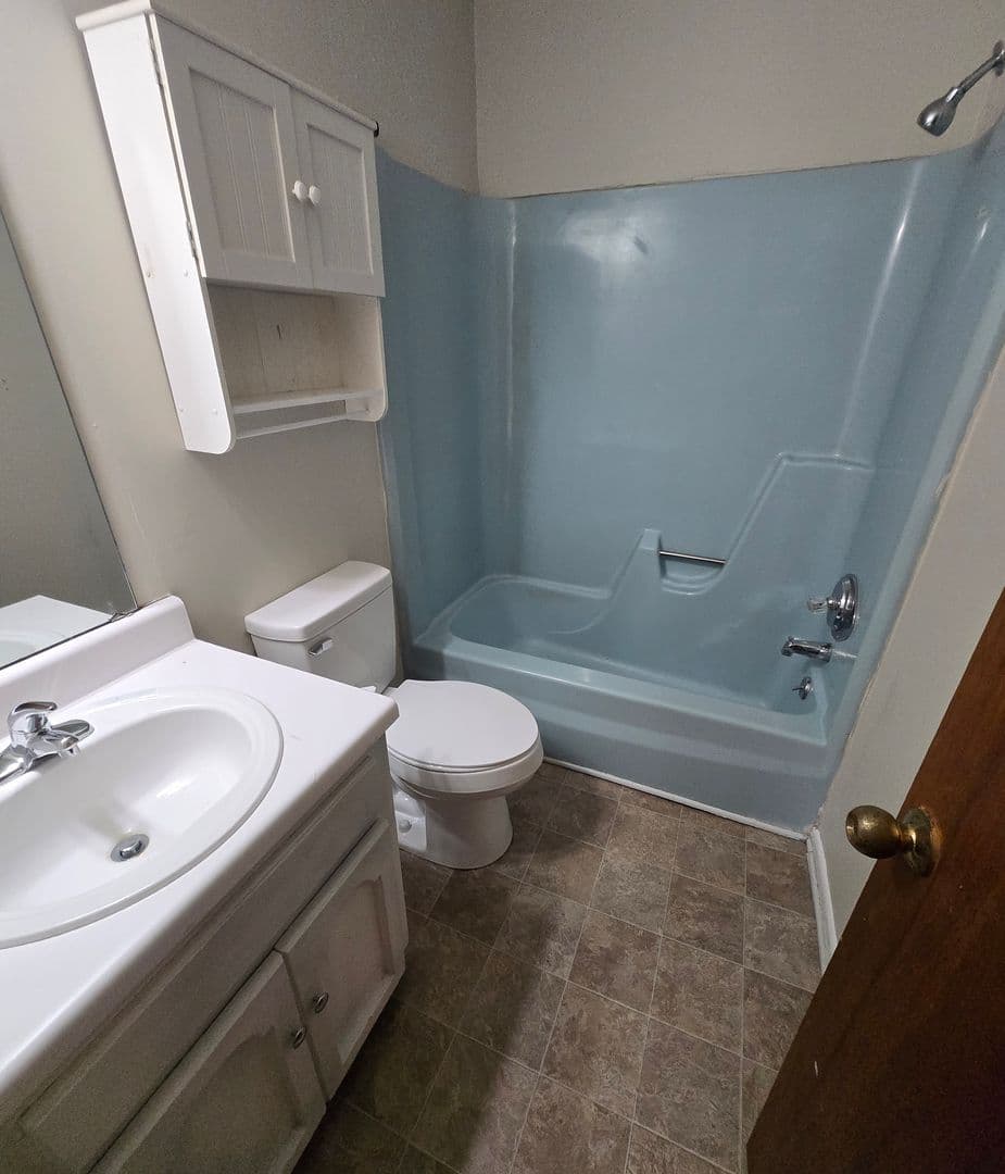 Jacksonville Apartment: 215 Parris Street SE