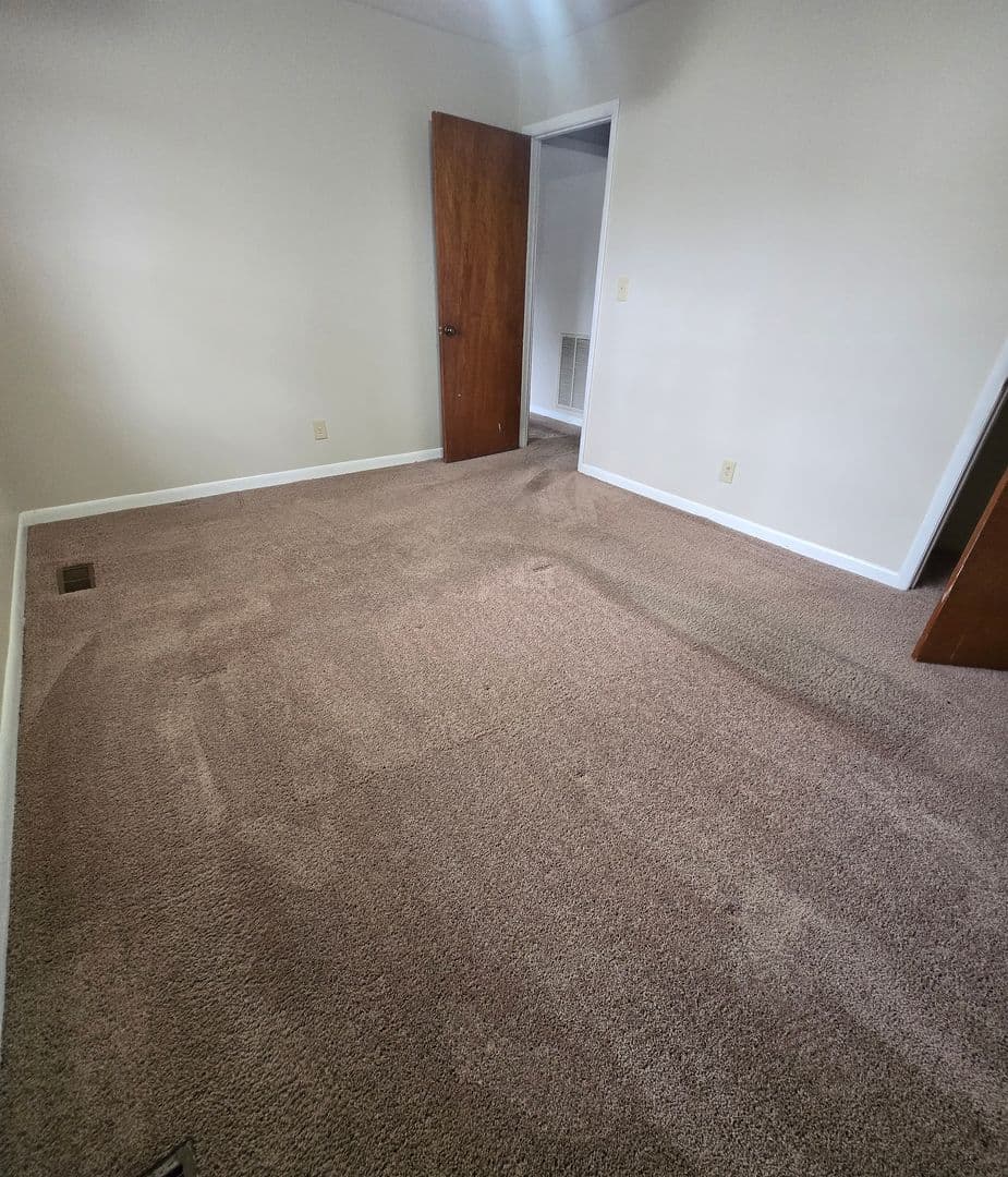 Jacksonville Apartment: 215 Parris Street SE