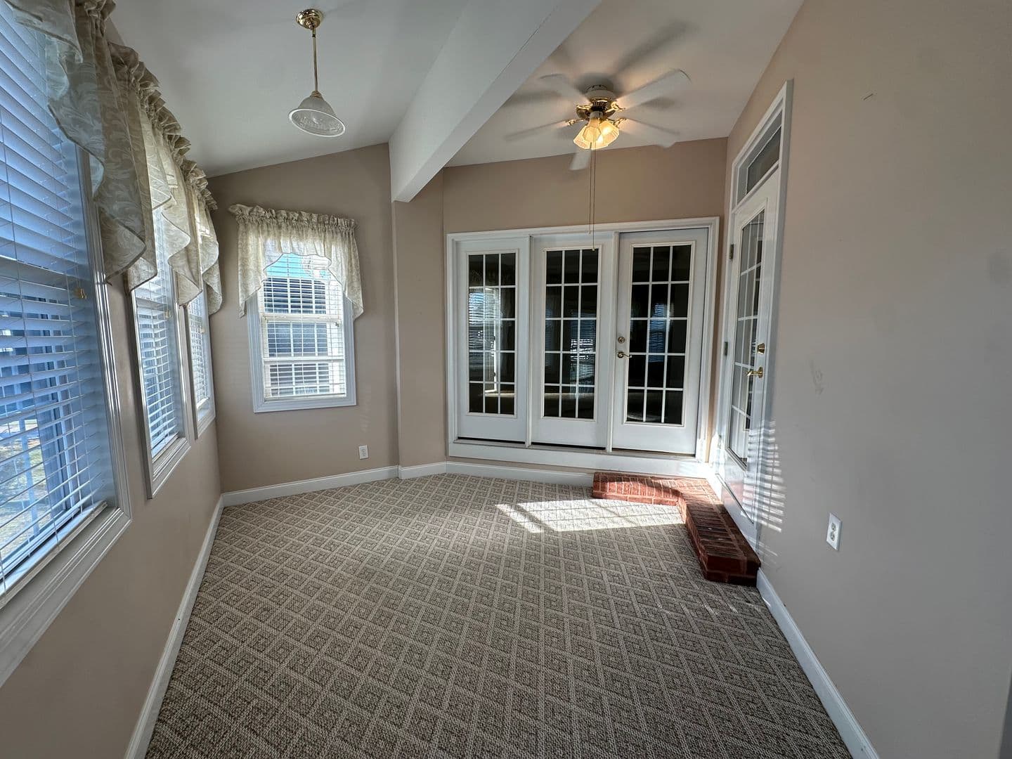 Jacksonville House: 1012 Carrie Court