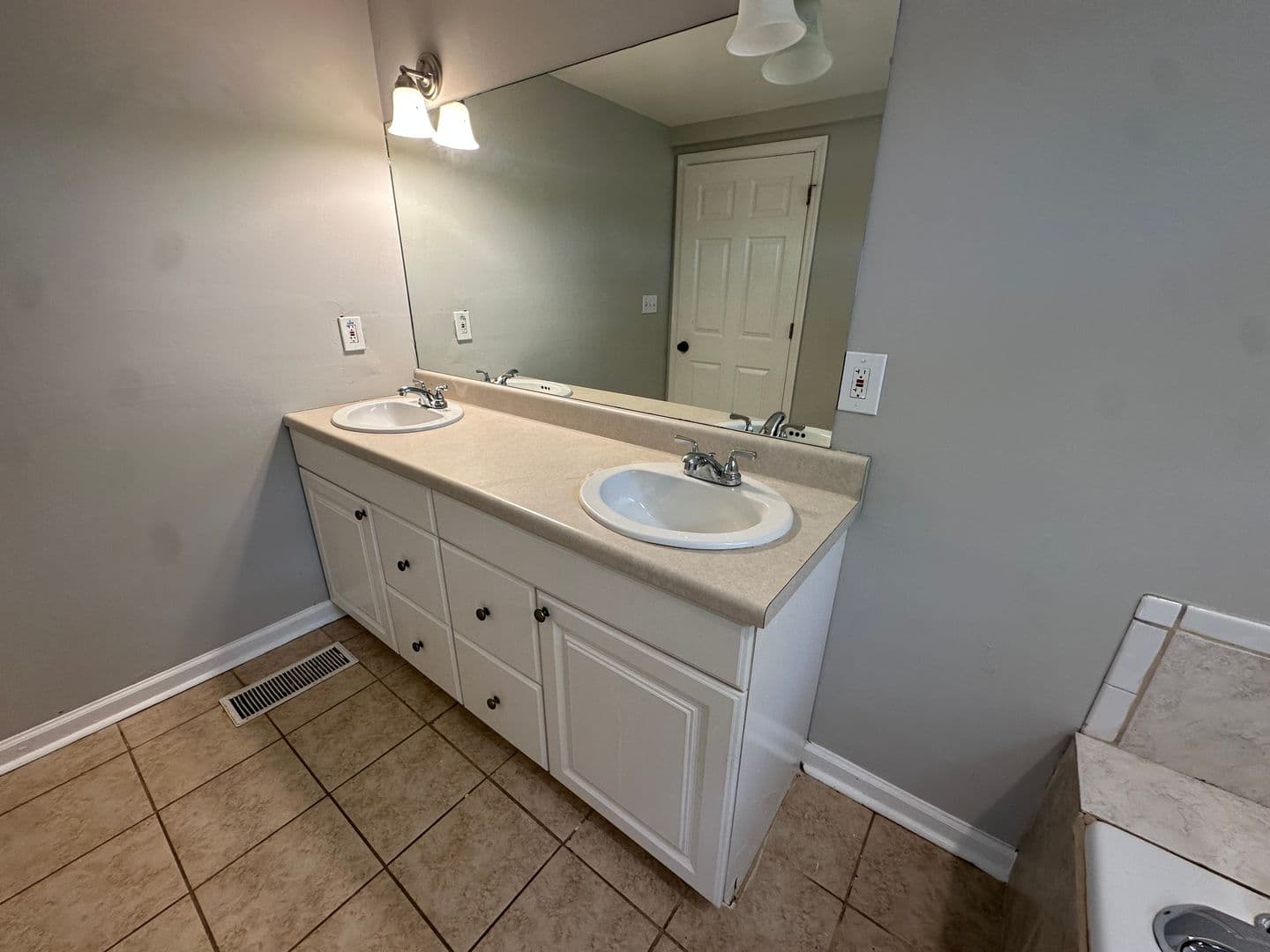 Pell City House: 11 16th St N