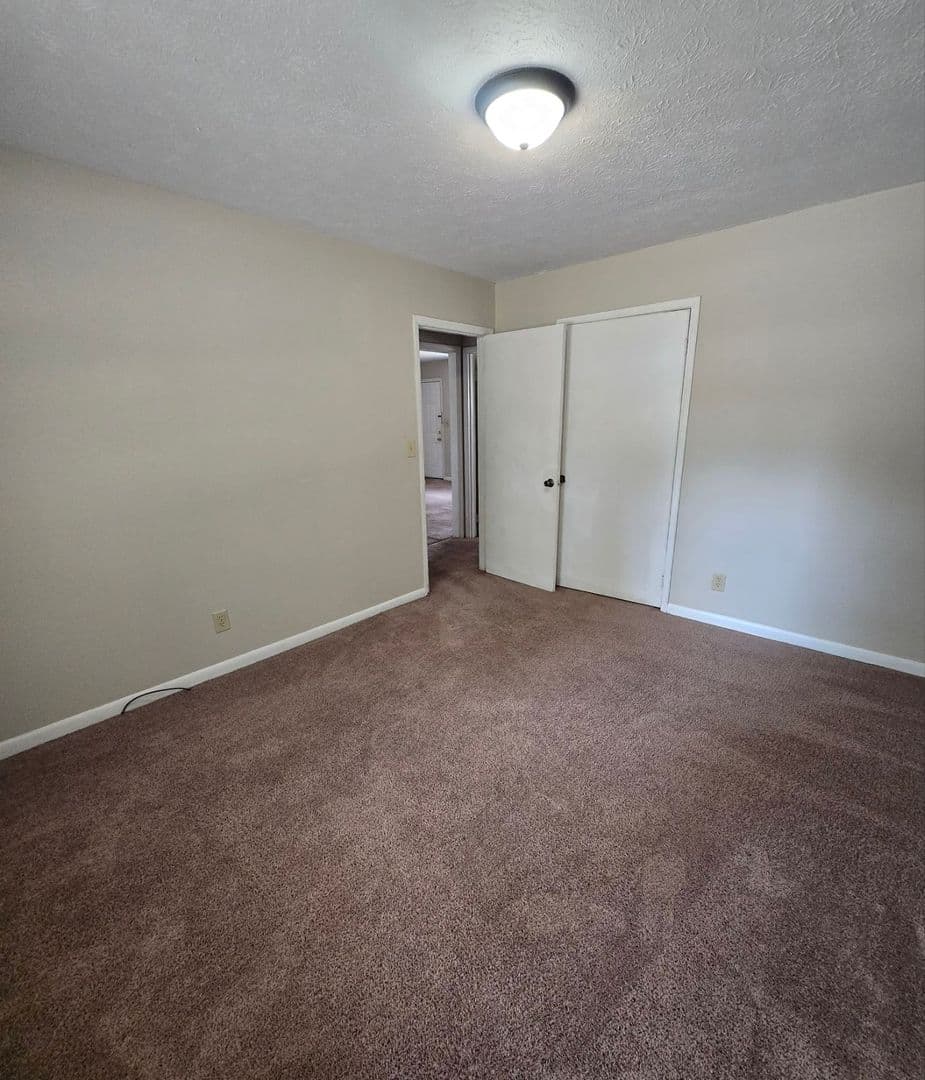 Jacksonville Apartment: 215 Parris Street SE