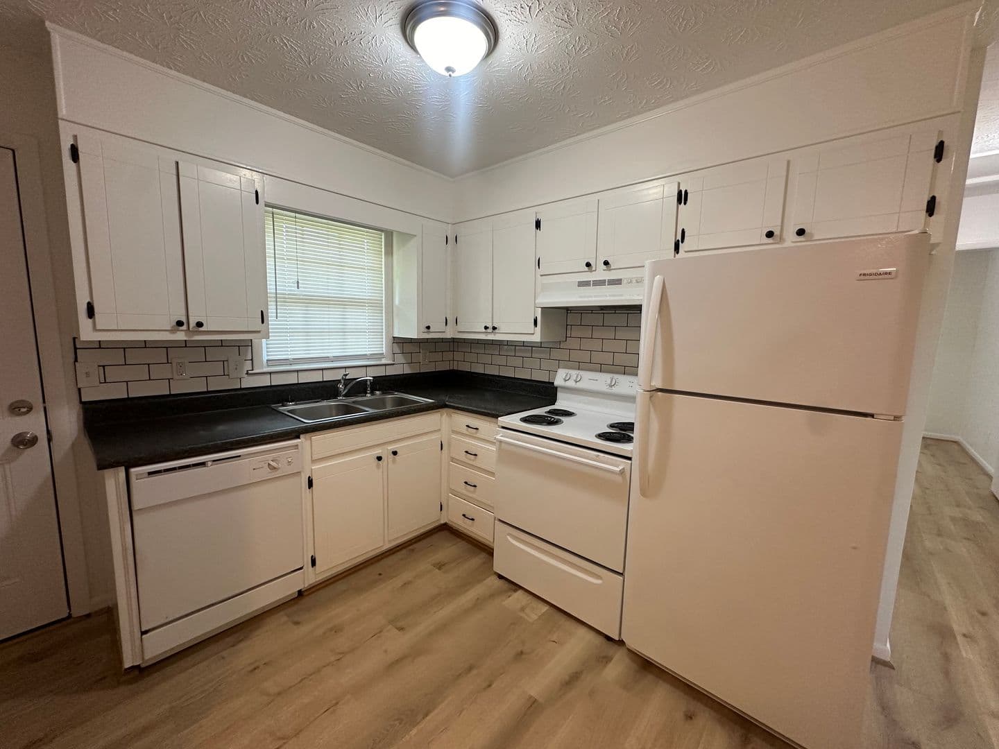 Anniston Apartment: 1505 & 1526 Warrior Road