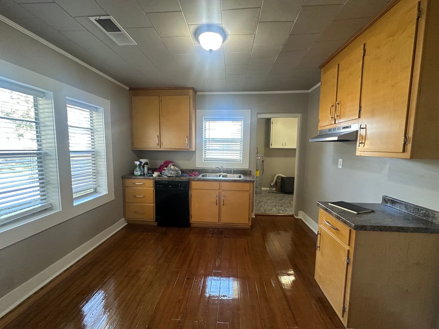 Muscadine House: 22438 CO RD