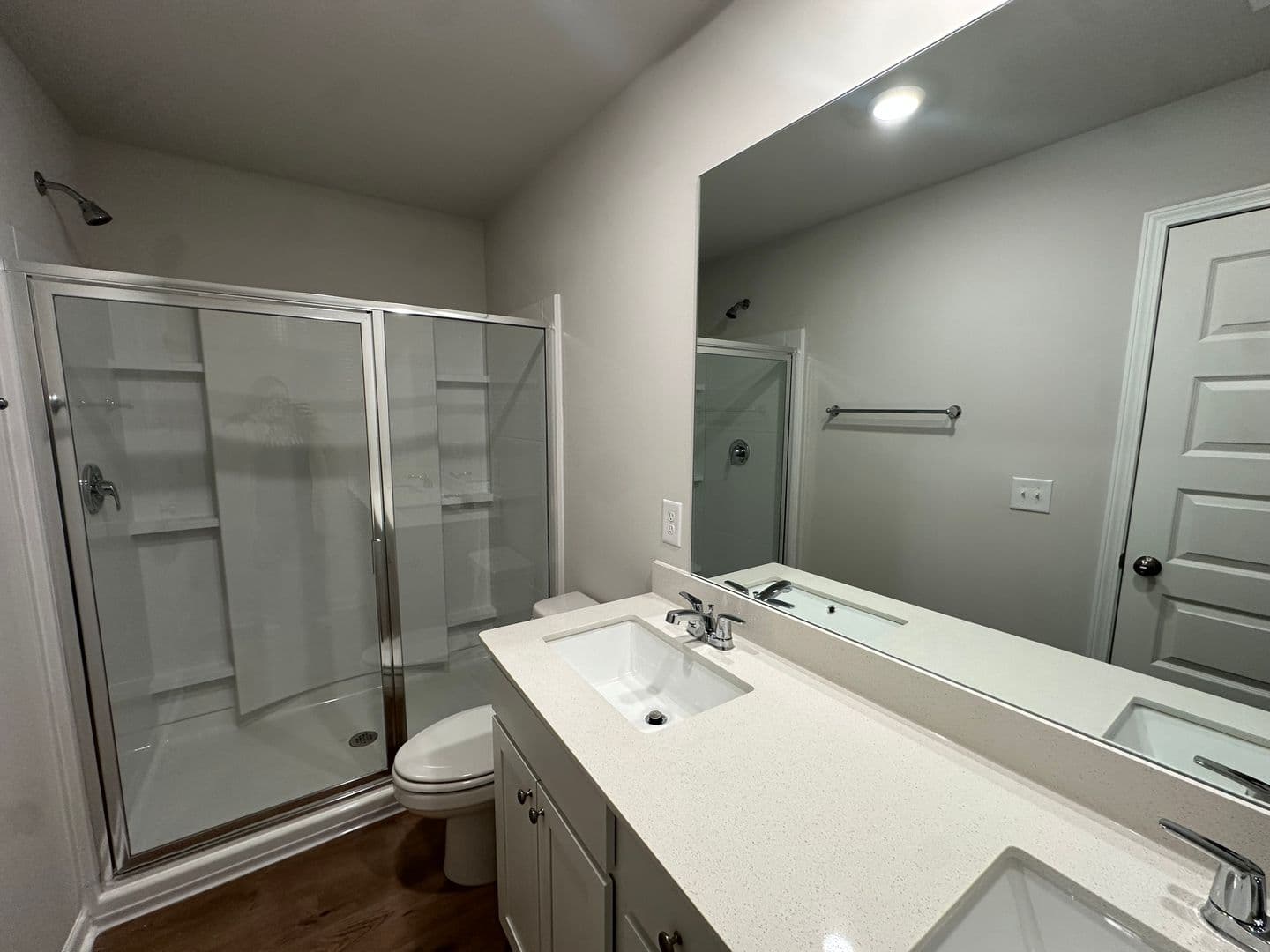 Lincoln House: 222 River Rock St