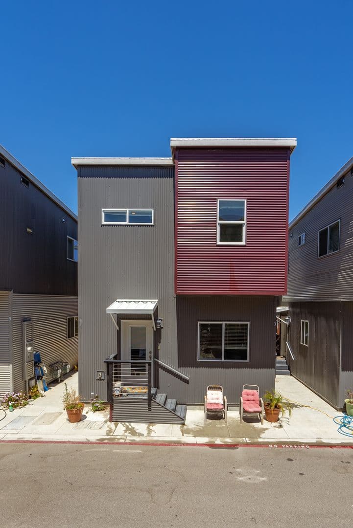 San Luis Obispo Apartment: 550 Higuera St