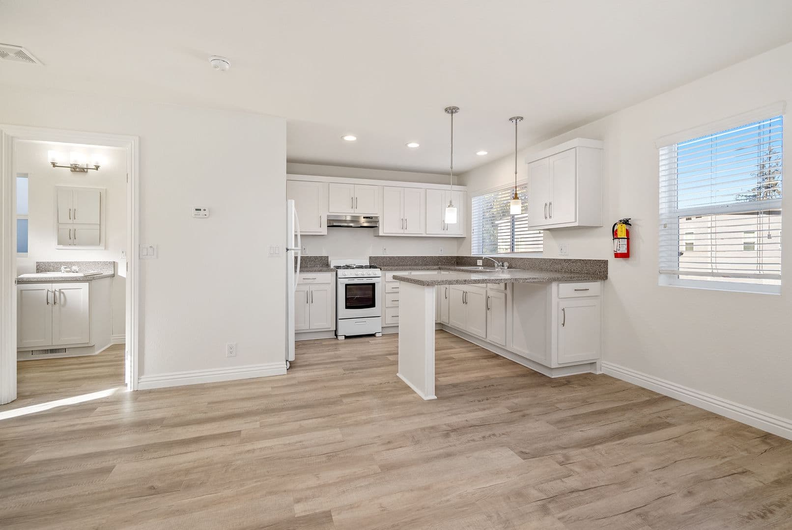San Luis Obispo Apartment: 550 Higuera St