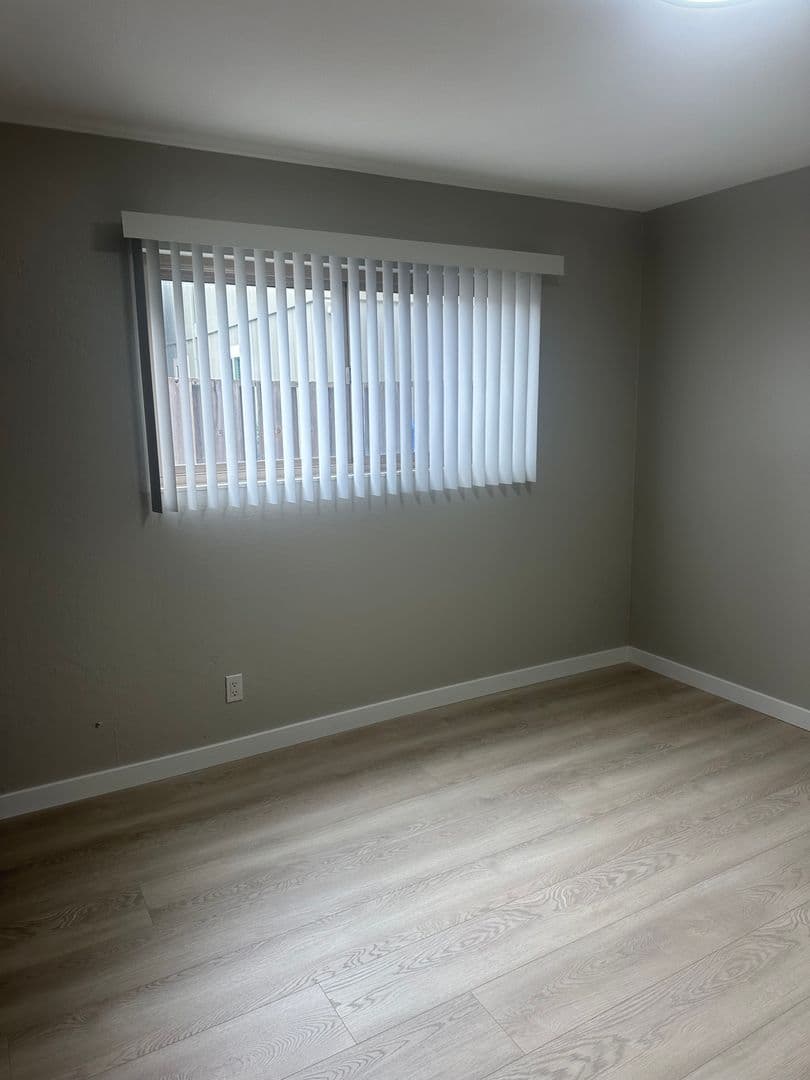 Capitola Apartment: 501 Plum Street