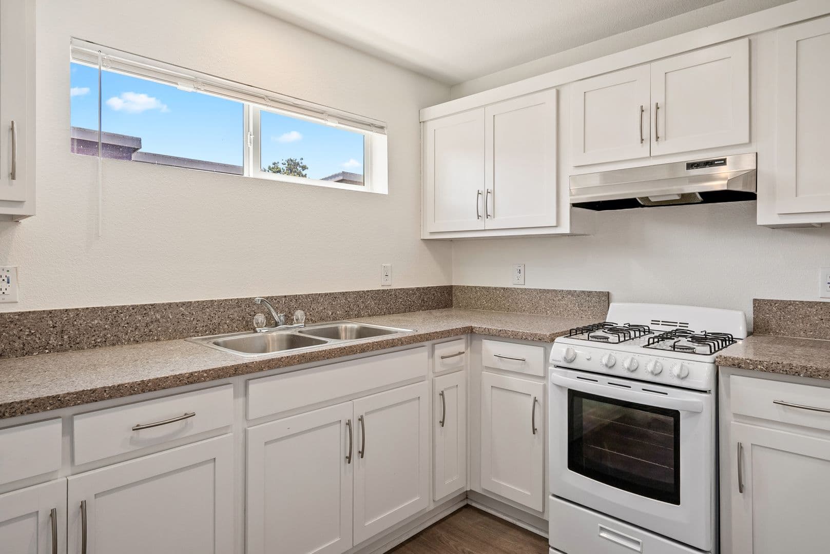 San Luis Obispo Apartment: 550 Higuera St