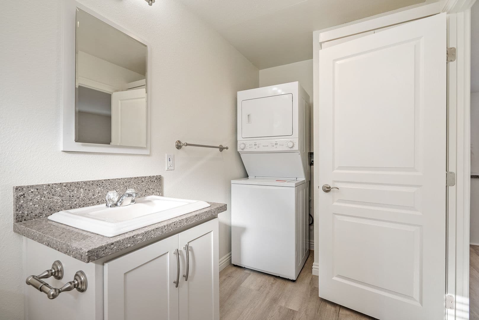 San Luis Obispo Apartment: 550 Higuera St