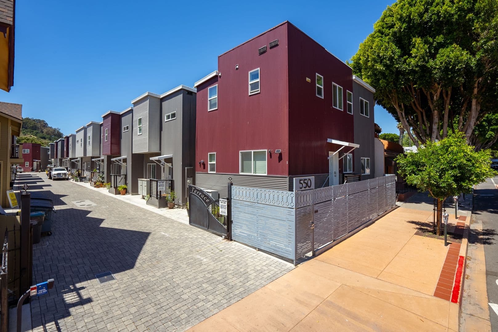 San Luis Obispo Apartment: 550 Higuera St