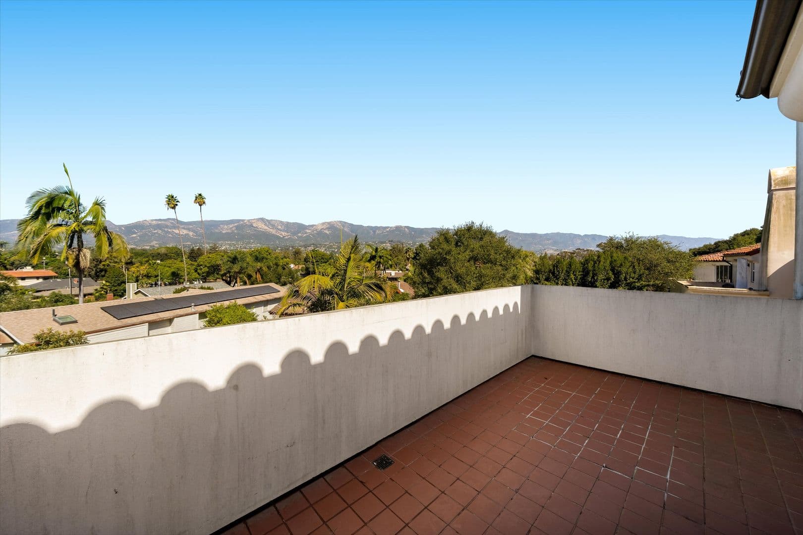 Santa Barbara Apartment: 1001-1009 Chino Street