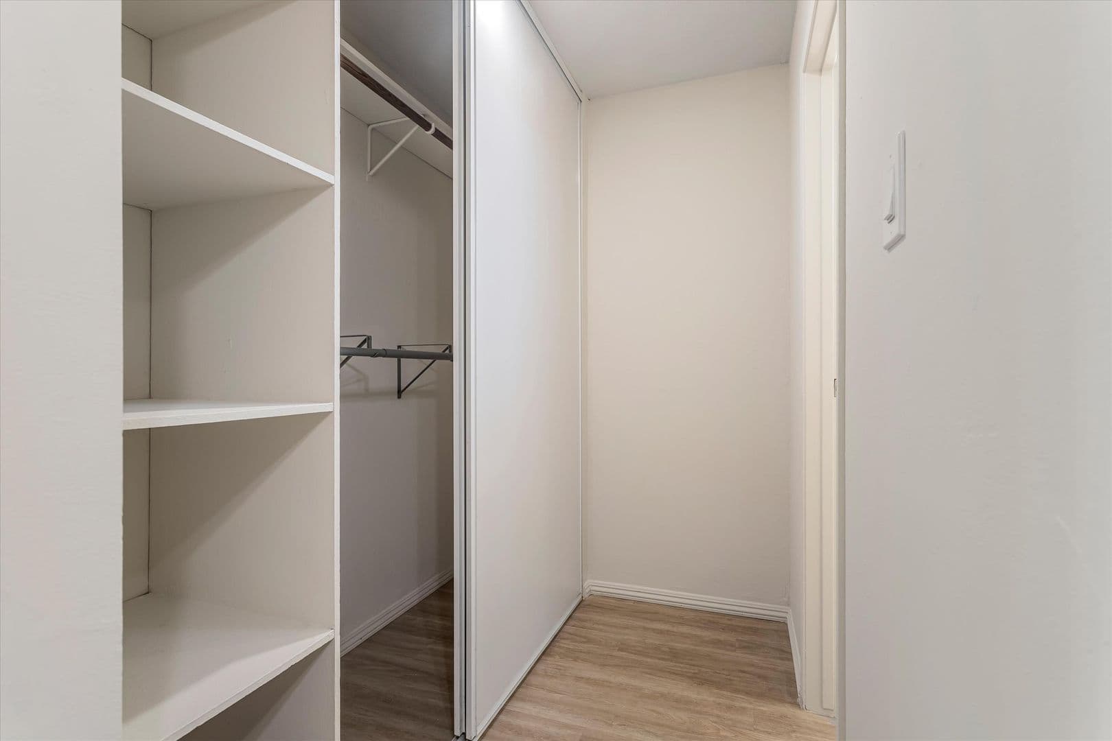 Capitola Apartment: 501 Plum Street