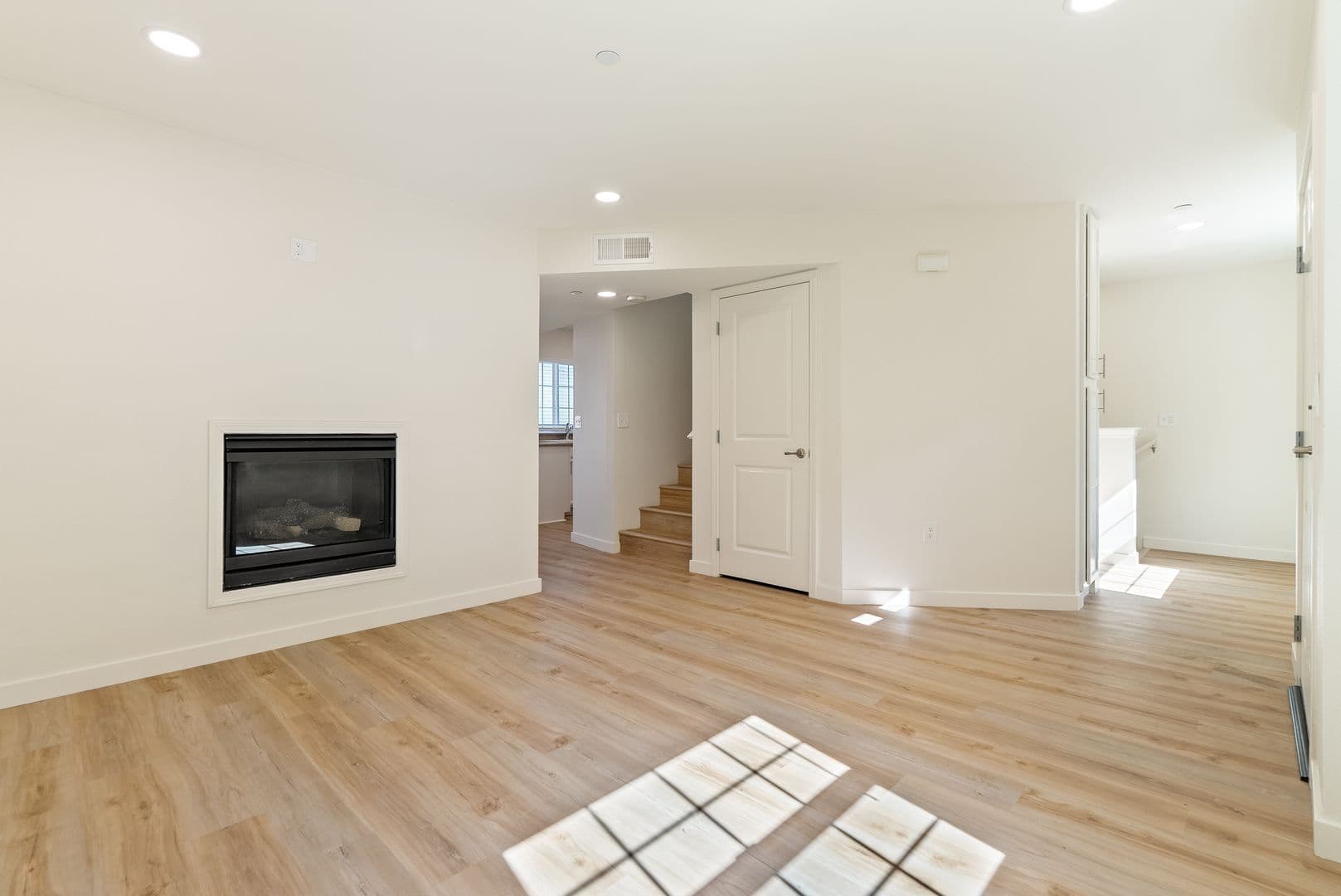 San Luis Obispo Apartment: 3350-3392 Rockview
