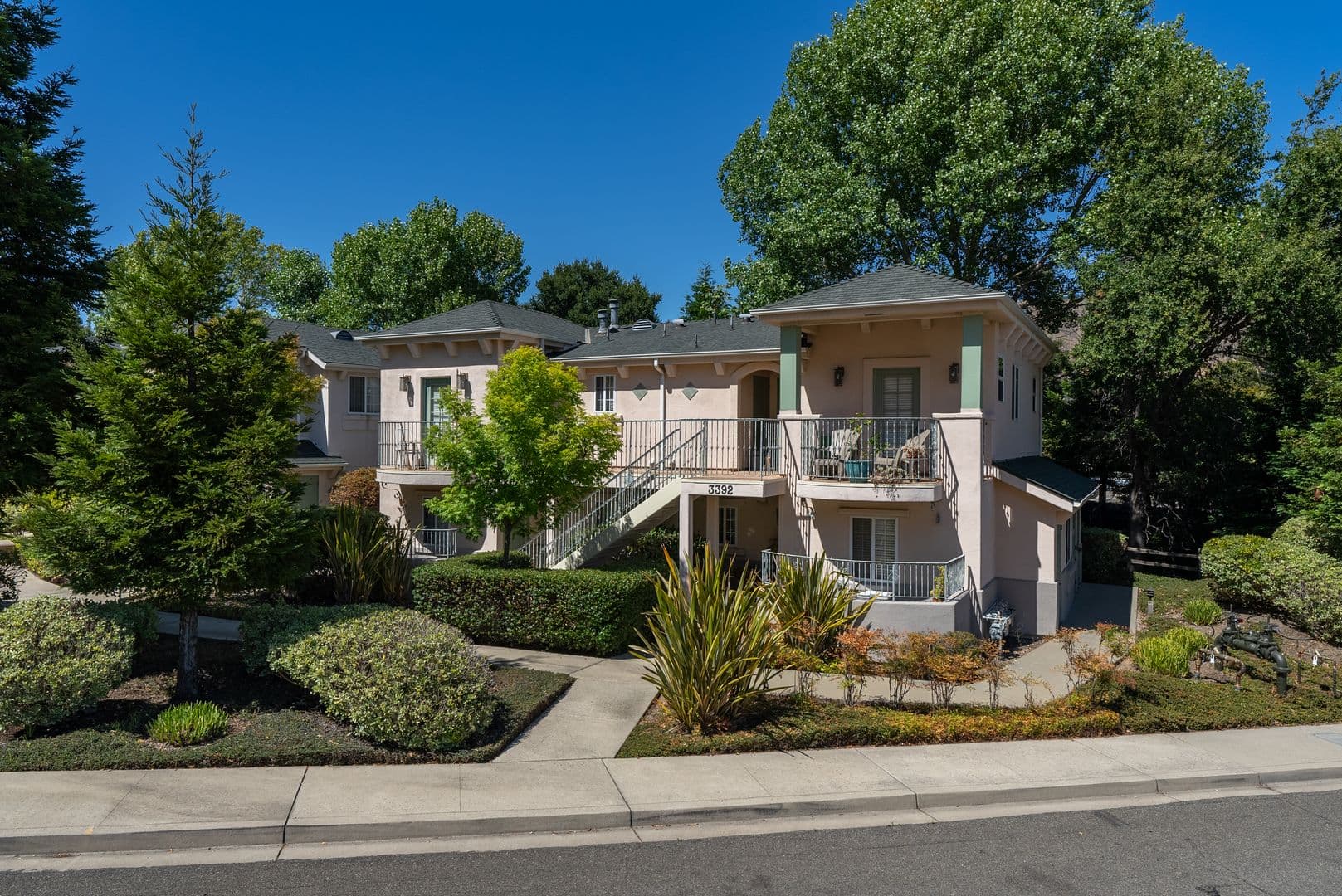 San Luis Obispo Apartment: 3350-3392 Rockview
