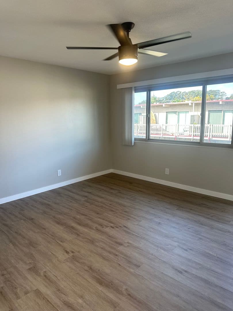 Capitola Apartment: 501 Plum Street