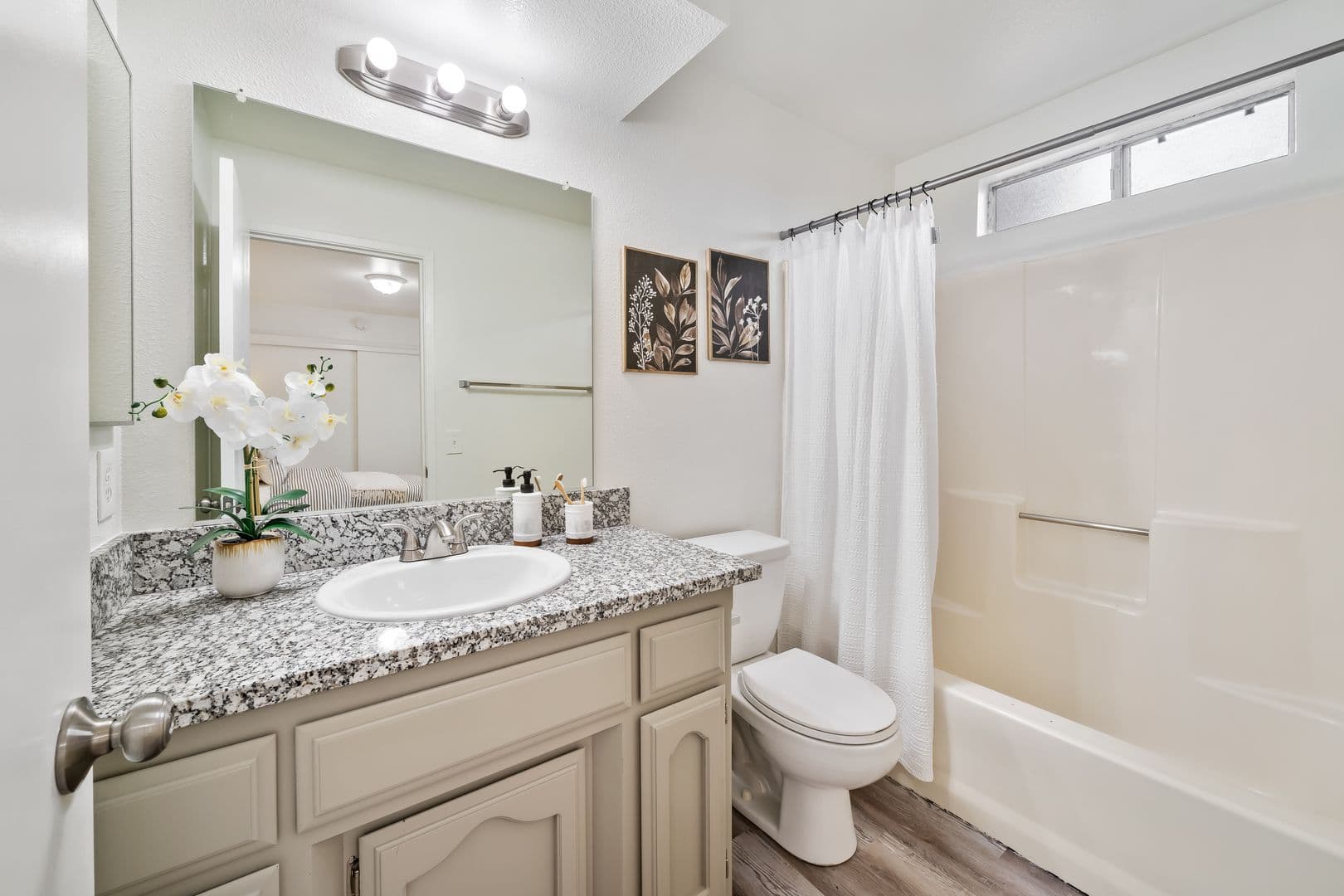 Atascadero Apartment: 9401 Jornada