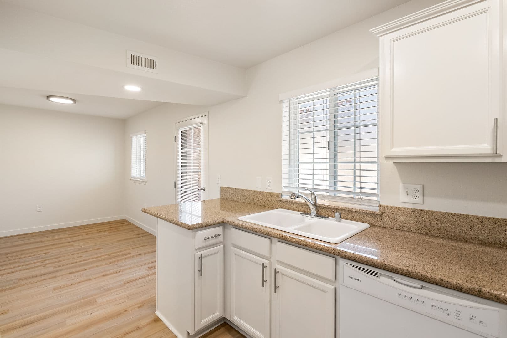 San Luis Obispo Apartment: 3350-3392 Rockview