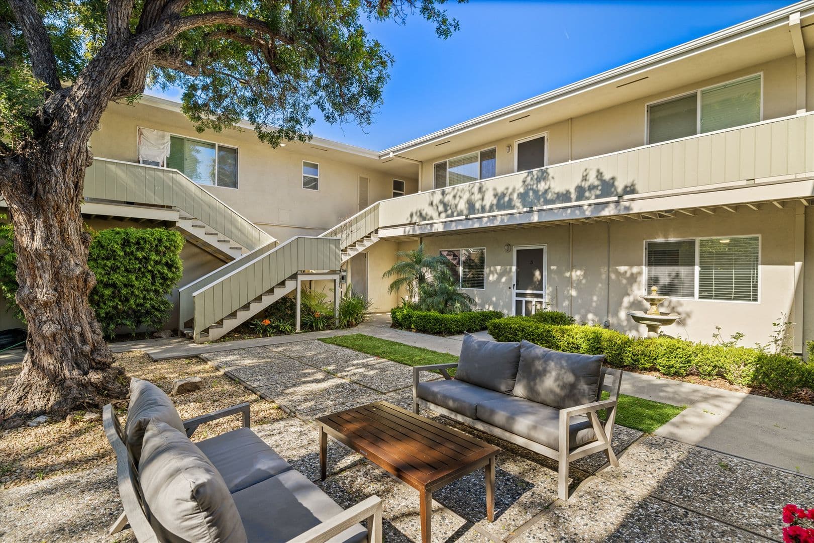 Santa Barbara Apartment: 1223 Garden Street
