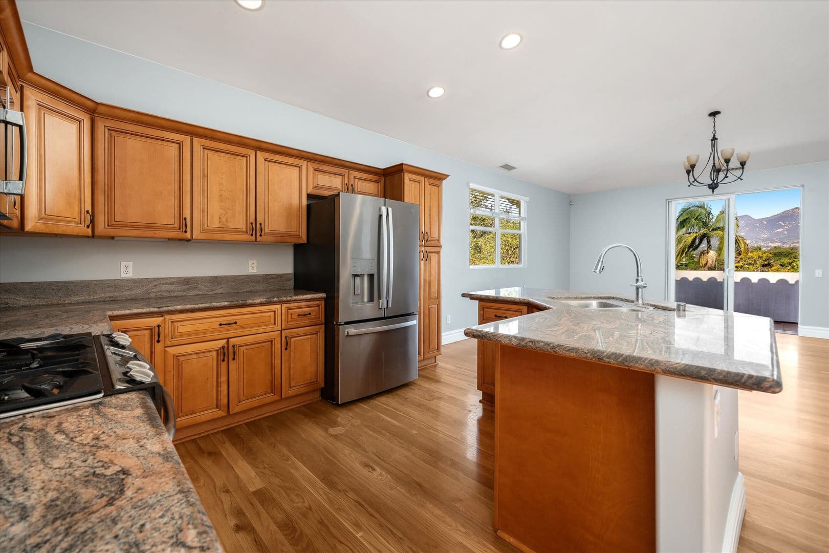 Santa Barbara Apartment: 1001-1009 Chino Street