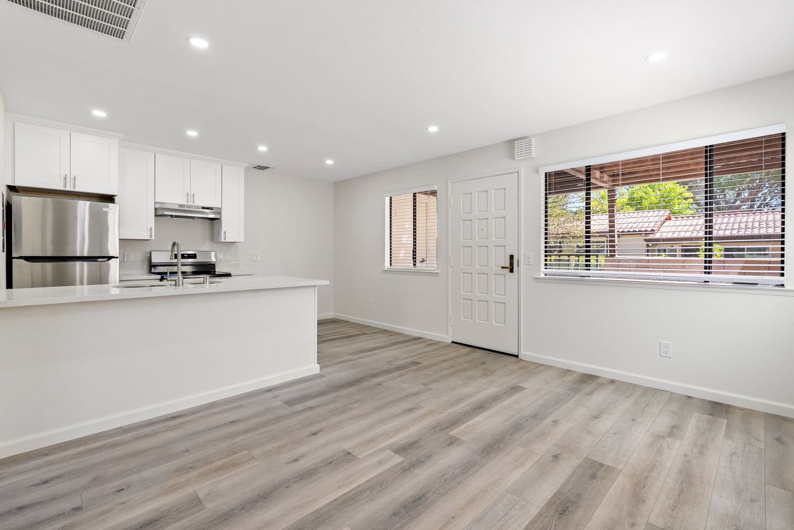 Templeton Apartment: 283 Heather Court