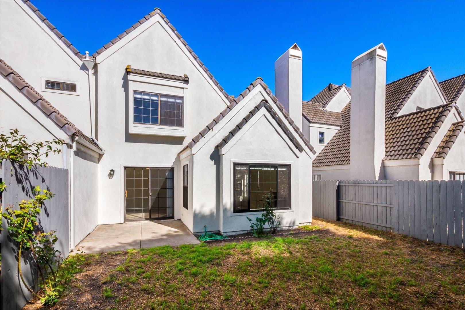 Oxnard Townhome: 744 Rialto Street