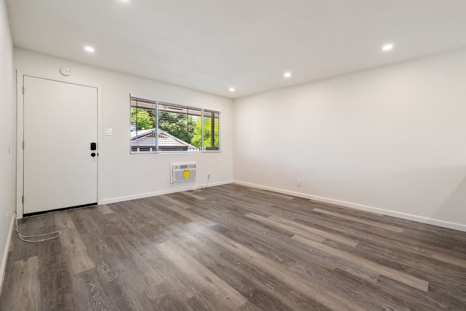 Paso Robles Apartment: 839 17th Street