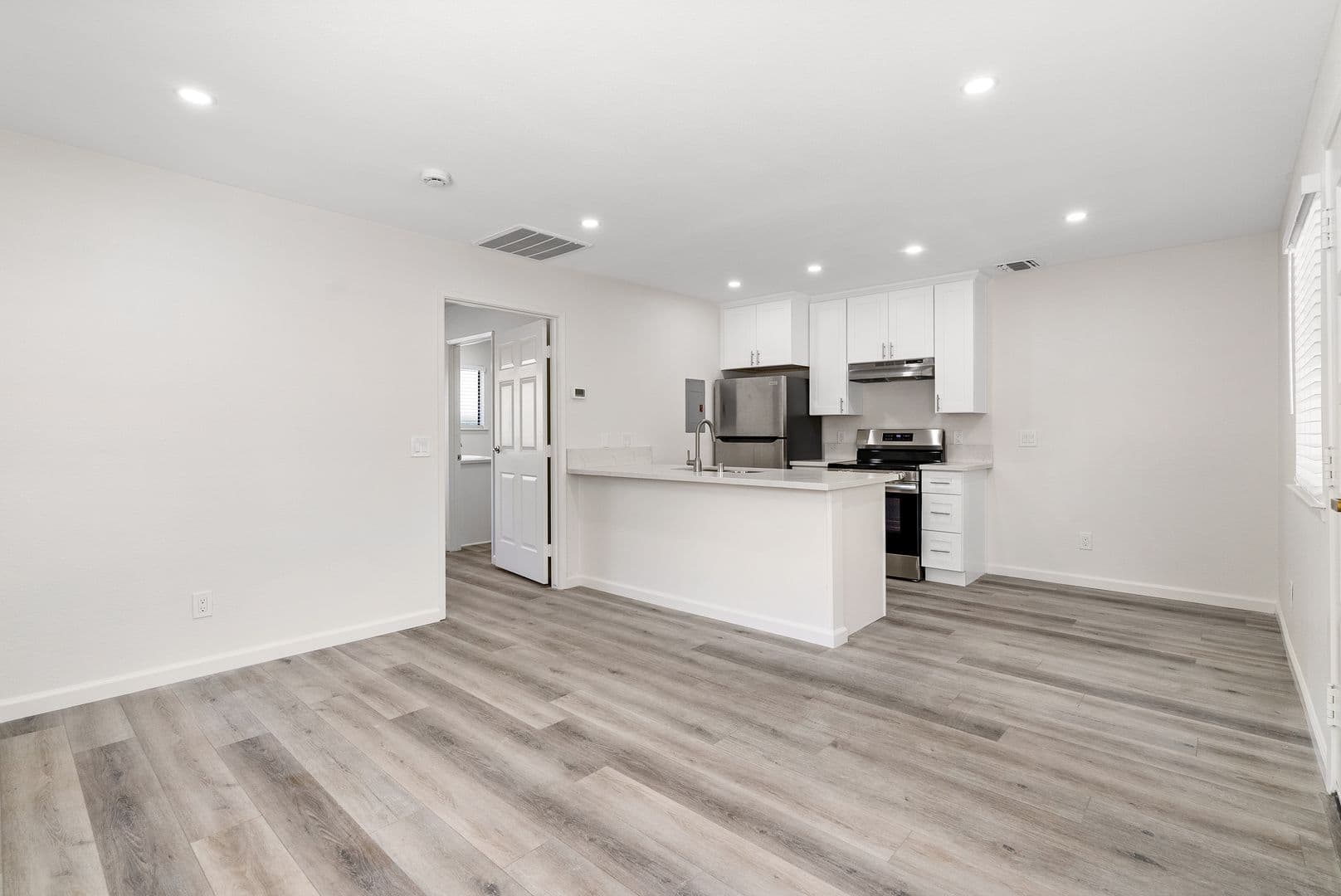 Templeton Apartment: 283 Heather Court